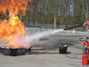 Ausbildung in der Handhabung von Feuerlöschern